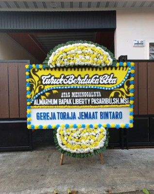 Papan Bunga Duka di Ampel