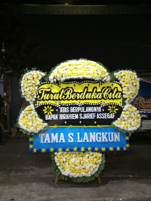 Papan Bunga Duka di Ampel